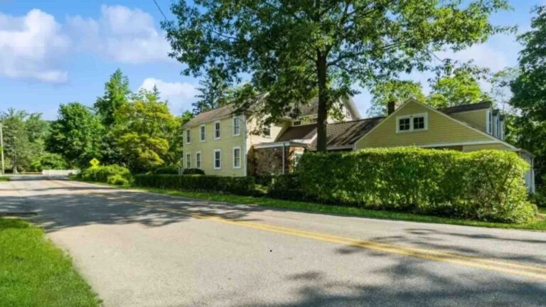 2 Cherry Ln Mendham Township, NJ 07945